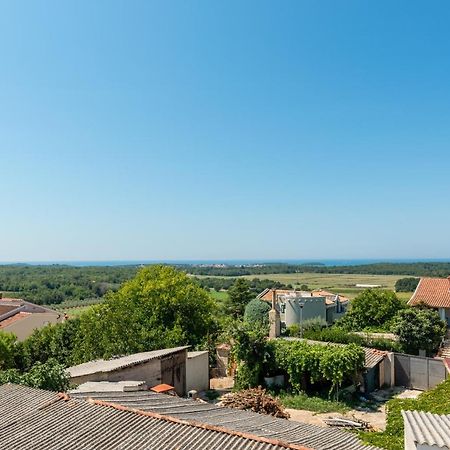 Apartman Dobrec Porec Exterior photo