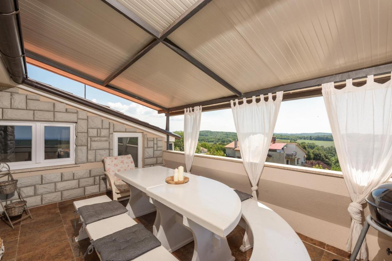 Apartman Dobrec Porec Exterior photo