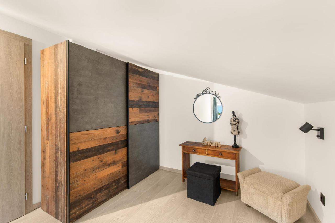 Apartman Dobrec Porec Exterior photo