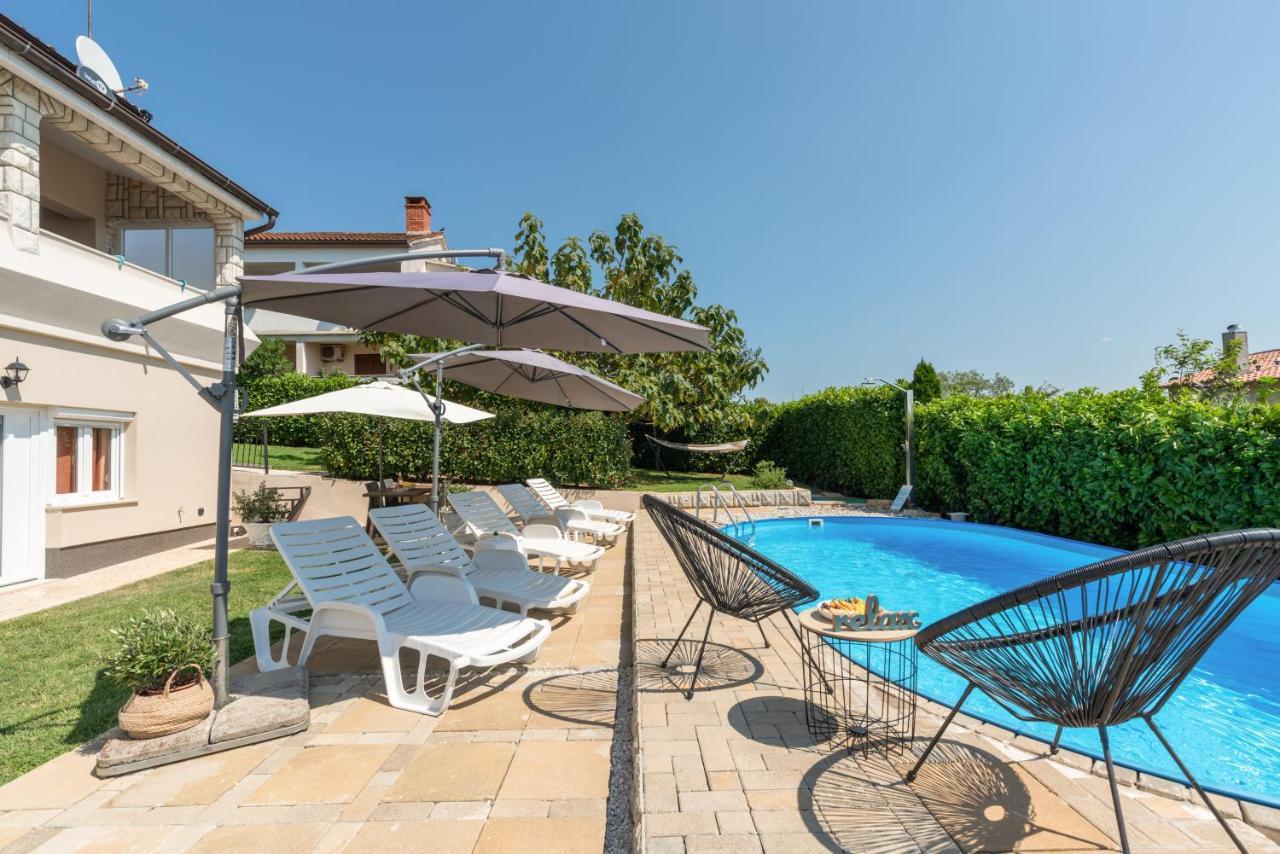Apartman Dobrec Porec Exterior photo